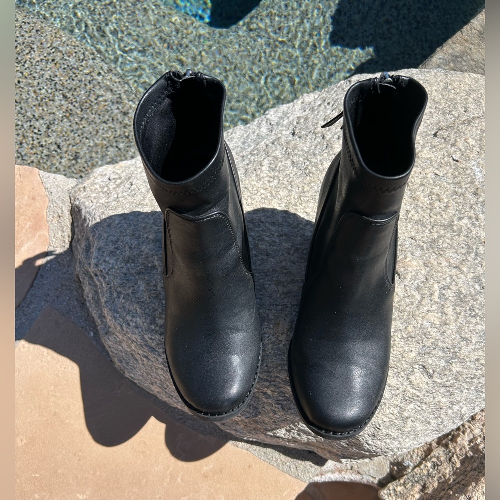 DV8 by Dolce Vita Size 7 Black Boots